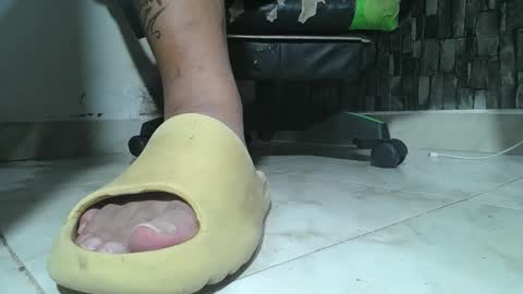 sr master cum its my old account online show from 12/19/25, 08:10