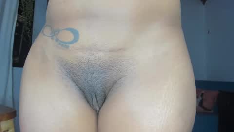 Snapshot of srsexy98 chatting on 01/17/25, 12:42 srsexy98 online show from 01/17/25, 12:42