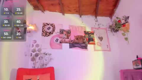 Snapshot of srsexy98 chatting on 09/26/25, 11:31 srsexy98 online show from 09/26/25, 11:31