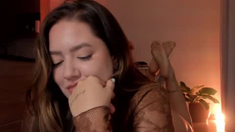 Snapshot of srta__sophie chatting on 02/22/25, 03:45 Sophie 3 online show from 02/22/25, 03:45