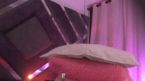 samantha online show from 10/09/25, 07:23