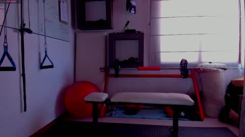  Sara Miranda  online show from 05/06/26, 04:01