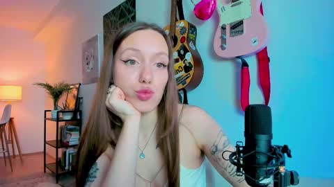 Anni if Im offline for a long time Im depressed feel free to support me offline online show from 03/05/25, 01:06