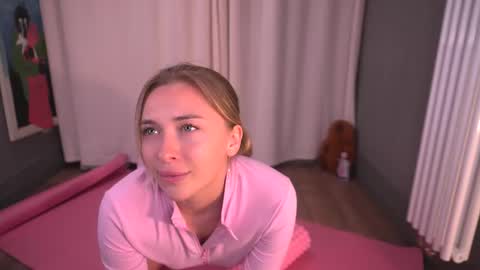 Kate online show from 09/11/25, 09:37