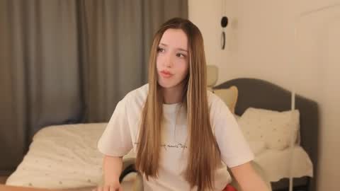 Chloe online show from 05/26/26, 05:14