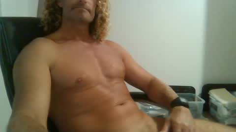 Snapshot of ssurferladd chatting on 03/07/25, 08:13 Riv online show from 03/07/25, 08:13