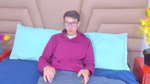 Ssweetthott online show from 03/08/25, 01:03