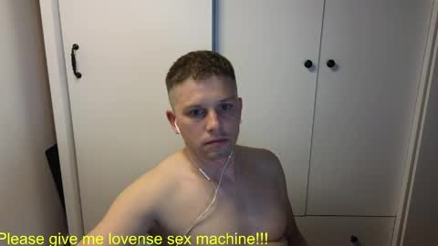 st1vemaster01 online show from 05/17/26, 03:08