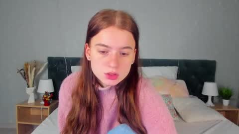 Snapshot of stacey_brown chatting on 12/23/24, 01:08 Stacey GMT5 Mo Tu We Th Fr Sa 3am -10am online show from 12/23/24, 01:08