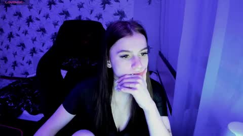 Snapshot of stacey_brown chatting on 12/26/24, 11:21 Stacey GMT5 Mo Tu We Th Fr Sa 3am -10am online show from 12/26/24, 11:21