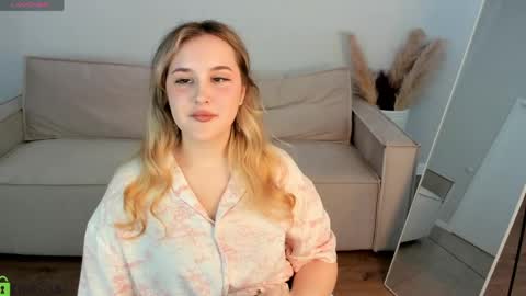 Stacey online show from 04/27/26, 09:18