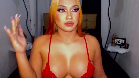 DomStacey online show from 12/06/24, 03:44