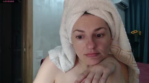 Snapshot of stacy_davise chatting on 07/14/26, 04:23 STACY online show from 07/14/26, 04:23