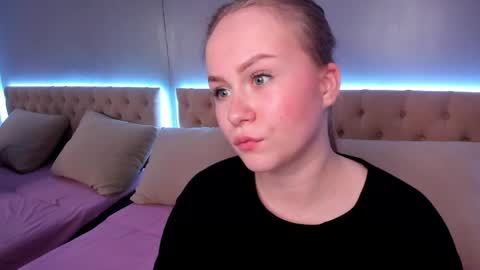 Snapshot of stacy_moorexx chatting on 06/03/26, 08:47 STACY online show from 06/03/26, 08:47