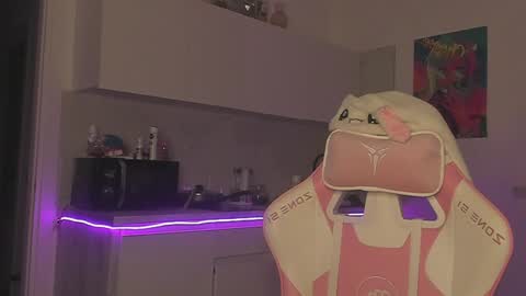 Snapshot of stacy_quinst chatting on 12/03/24, 12:57 Stacy online show from 12/03/24, 12:57