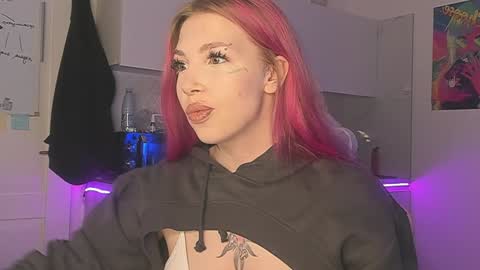 Snapshot of stacy_quinst chatting on 01/19/25, 09:13 Stacy online show from 01/19/25, 09:13