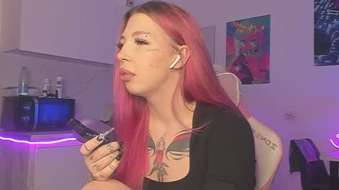 Snapshot of stacy_quinst chatting on 01/22/25, 06:41 Stacy online show from 01/22/25, 06:41