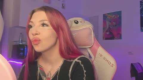 Snapshot of stacy_quinst chatting on 01/22/25, 09:43 Stacy online show from 01/22/25, 09:43