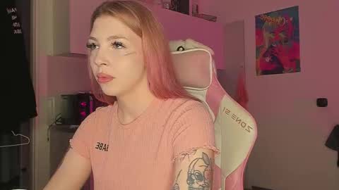 Snapshot of stacy_quinst chatting on 09/26/25, 05:17 Stacy online show from 09/26/25, 05:17