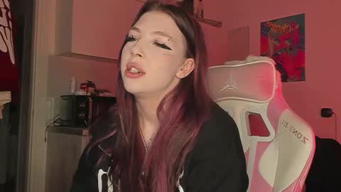 Snapshot of stacy_quinst chatting on 10/26/25, 03:51 Stacy online show from 10/26/25, 03:51