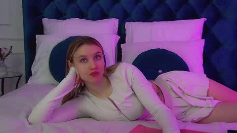 StacyEvances online show from 02/23/26, 06:16