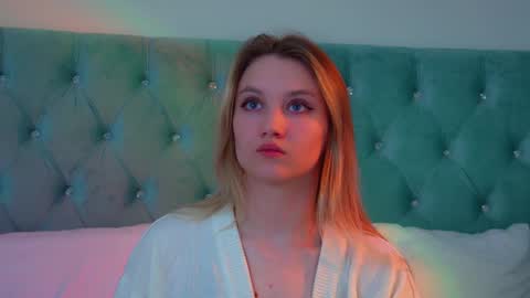 StacyEvances online show from 03/22/26, 06:11