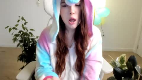 Stacy online show from 12/15/25, 04:44