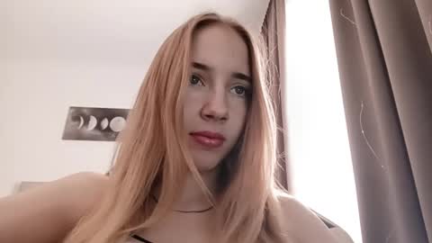 Snapshot of stacyscholle chatting on 03/03/26, 08:09 Mila online show from 03/03/26, 08:09