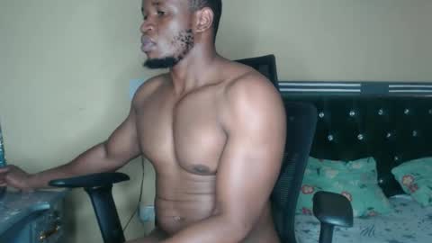 Snapshot of staminalord chatting on 05/11/26, 10:32 calvin online show from 05/11/26, 10:32