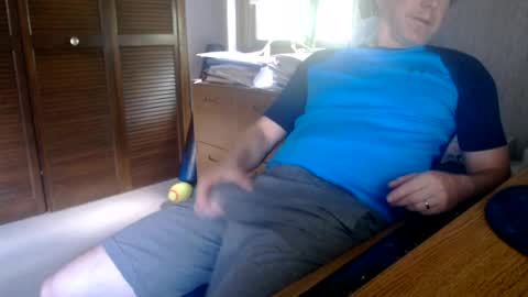 Snapshot of stanmycockup chatting on 06/24/26, 09:03 StanmycockUp online show from 06/24/26, 09:03