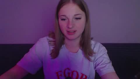 star_girlish online show from 10/30/25, 08:42