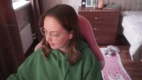 Snapshot of star_shopping chatting on 11/05/25, 06:35 Alice online show from 11/05/25, 06:35