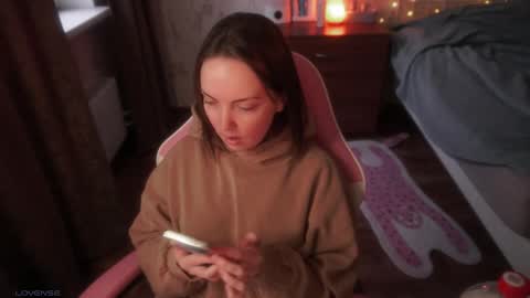 Snapshot of star_shopping chatting on 11/17/25, 09:15 Alice online show from 11/17/25, 09:15