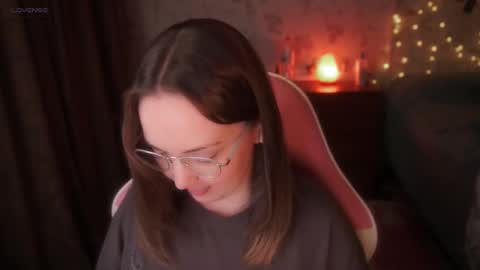 Snapshot of star_shopping chatting on 12/19/25, 05:31 Alice online show from 12/19/25, 05:31