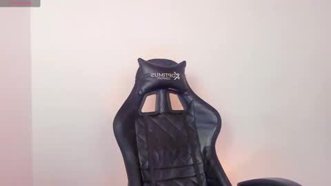 Snapshot of star_storm chatting on 01/01/25, 08:45 star_storm online show from 01/01/25, 08:45