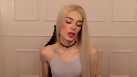 Snapshot of star_storm chatting on 02/14/25, 08:31 star_storm online show from 02/14/25, 08:31