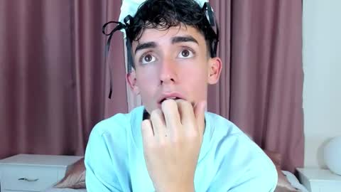 Ethan online show from 12/22/25, 01:19