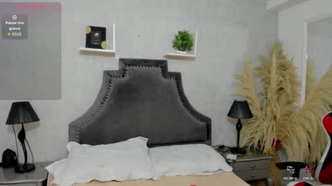 Snapshot of starbutterflyy_ chatting on 06/02/26, 04:36 STAR online show from 06/02/26, 04:36