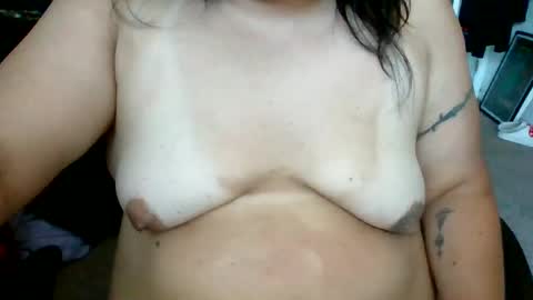 Snapshot of starella___saxxxton chatting on 06/23/26, 03:10 starella___saxxxton online show from 06/23/26, 03:10