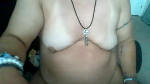 Snapshot of starella___saxxxton chatting on 07/09/26, 11:03 starella___saxxxton online show from 07/09/26, 11:03