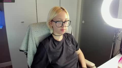 Kate online show from 05/14/26, 08:26