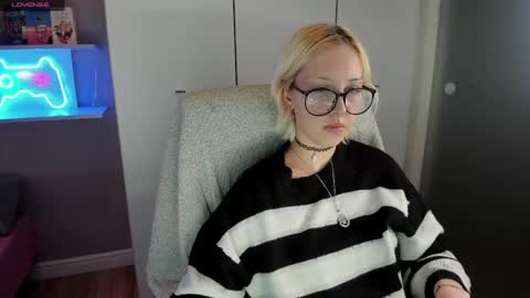 Kate online show from 05/16/26, 09:13