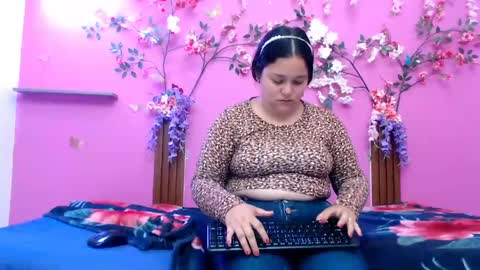 Snapshot of starfishanal21 chatting on 05/25/26, 07:20 alejandra online show from 05/25/26, 07:20