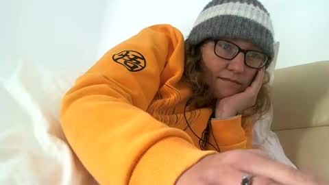 starlagurl online show from 12/18/24, 05:48