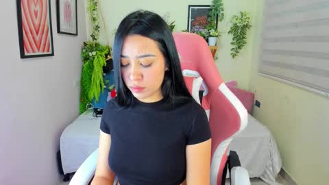 Snapshot of starlie_ chatting on 03/27/26, 04:07 Alisson online show from 03/27/26, 04:07