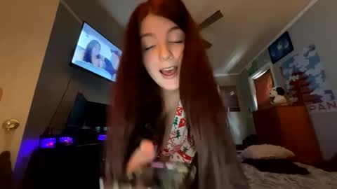 Snapshot of starlight09102 chatting on 02/19/25, 05:06 Starlight online show from 02/19/25, 05:06