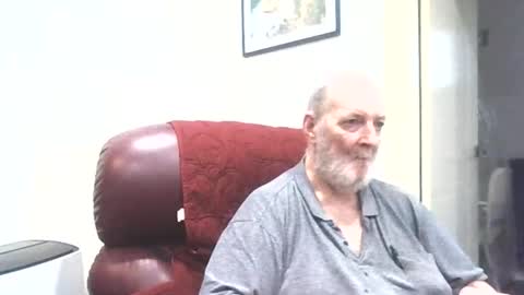 Starmansteve2708 online show from 10/27/25, 07:40