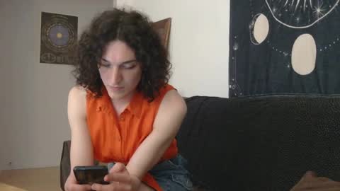 Evan online show from 06/04/26, 06:47