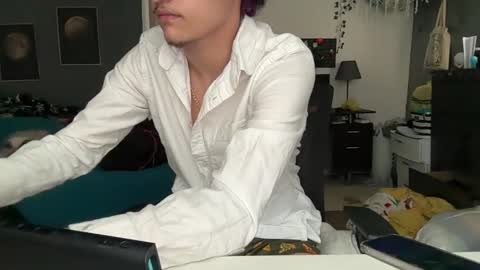 starryvari online show from 04/24/26, 07:05