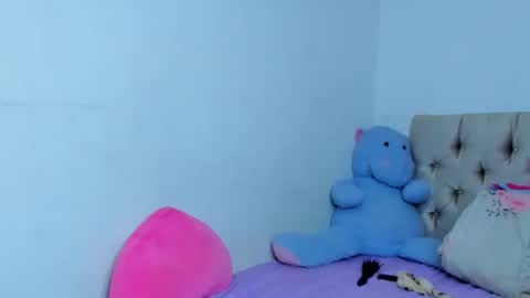 Snapshot of stassiebell chatting on 01/04/25, 07:13 stassiebell online show from 01/04/25, 07:13